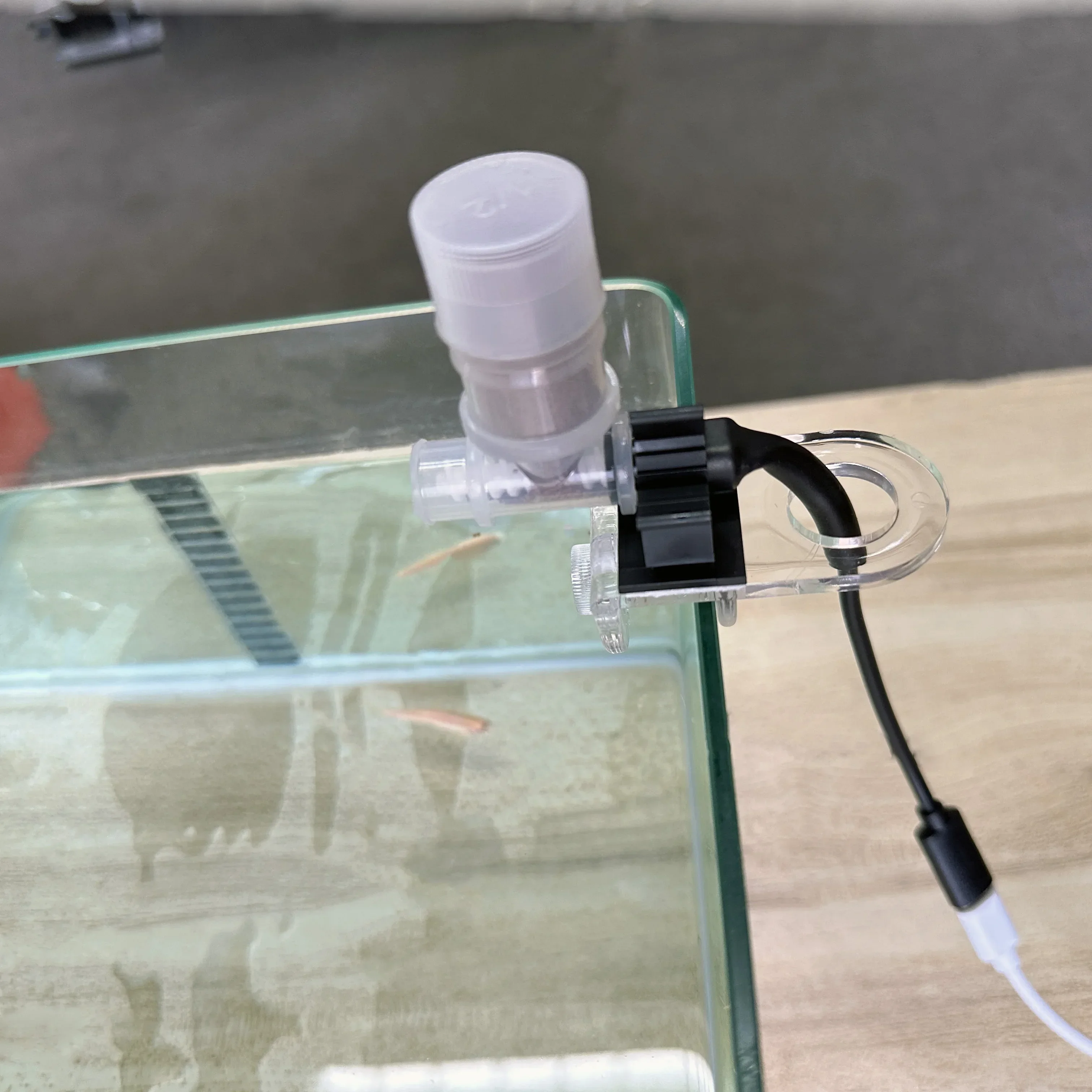 最高の自動魚フィーダー - 水族館用 WiFi スマートフィ - Fishing Line Dispenser のレビューと価格